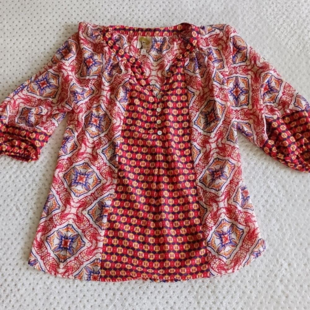 Fig and Flower Anthropologie Blouse Top Size Small Geometric Button V Neck - Picture 1 of 12